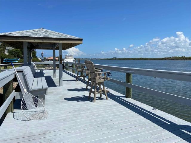 Dock Seating/Walkway