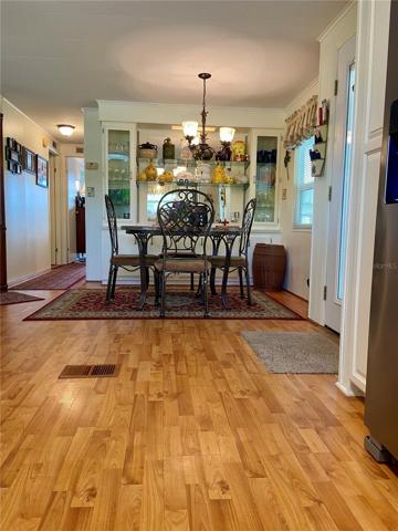 Spacious Entryway