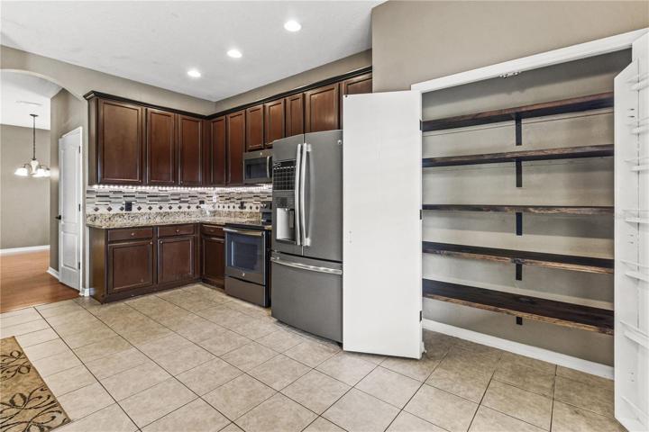 Kitchen/Pantry