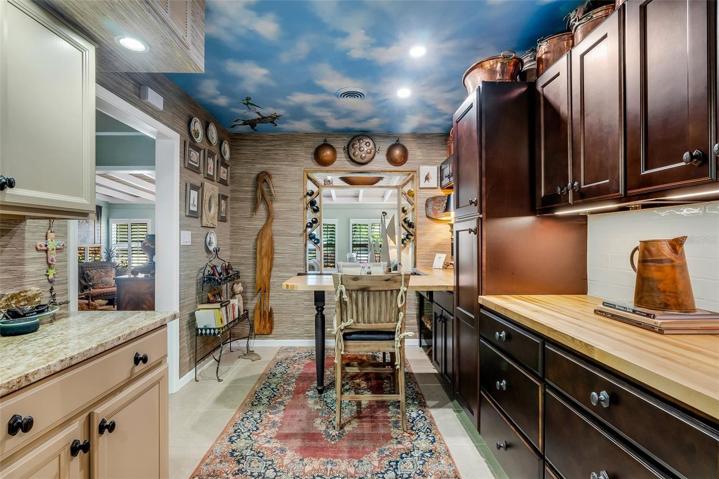 Under Cabinet Lighting