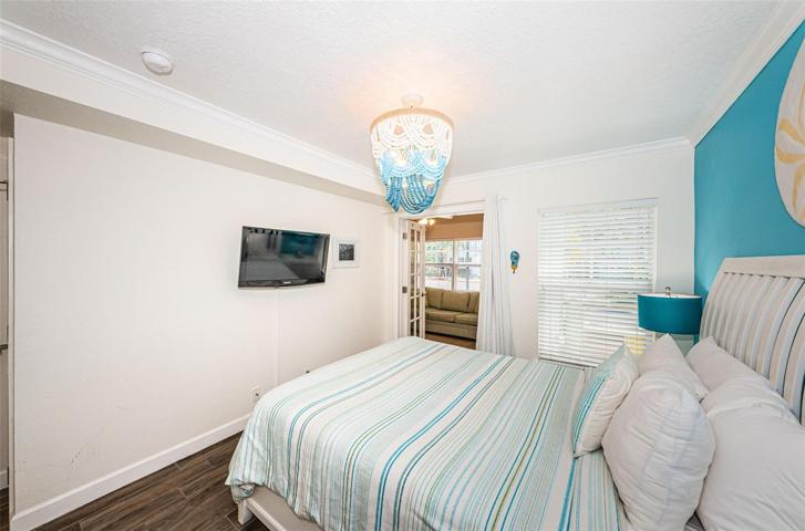 Comfortable primary bedroom