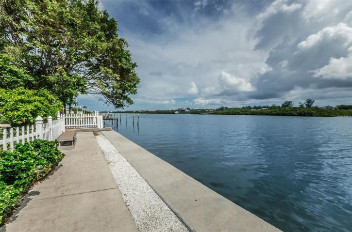 Intercoastal Walk way