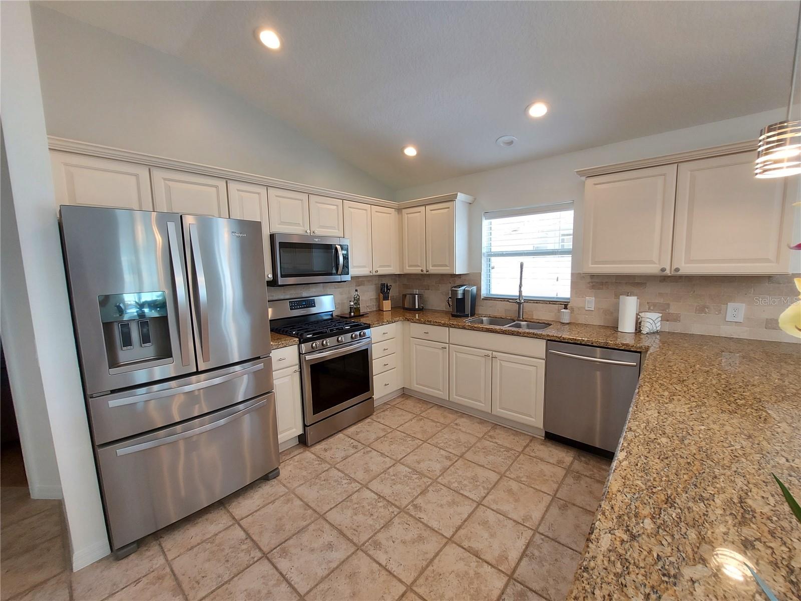 Stainless appliances