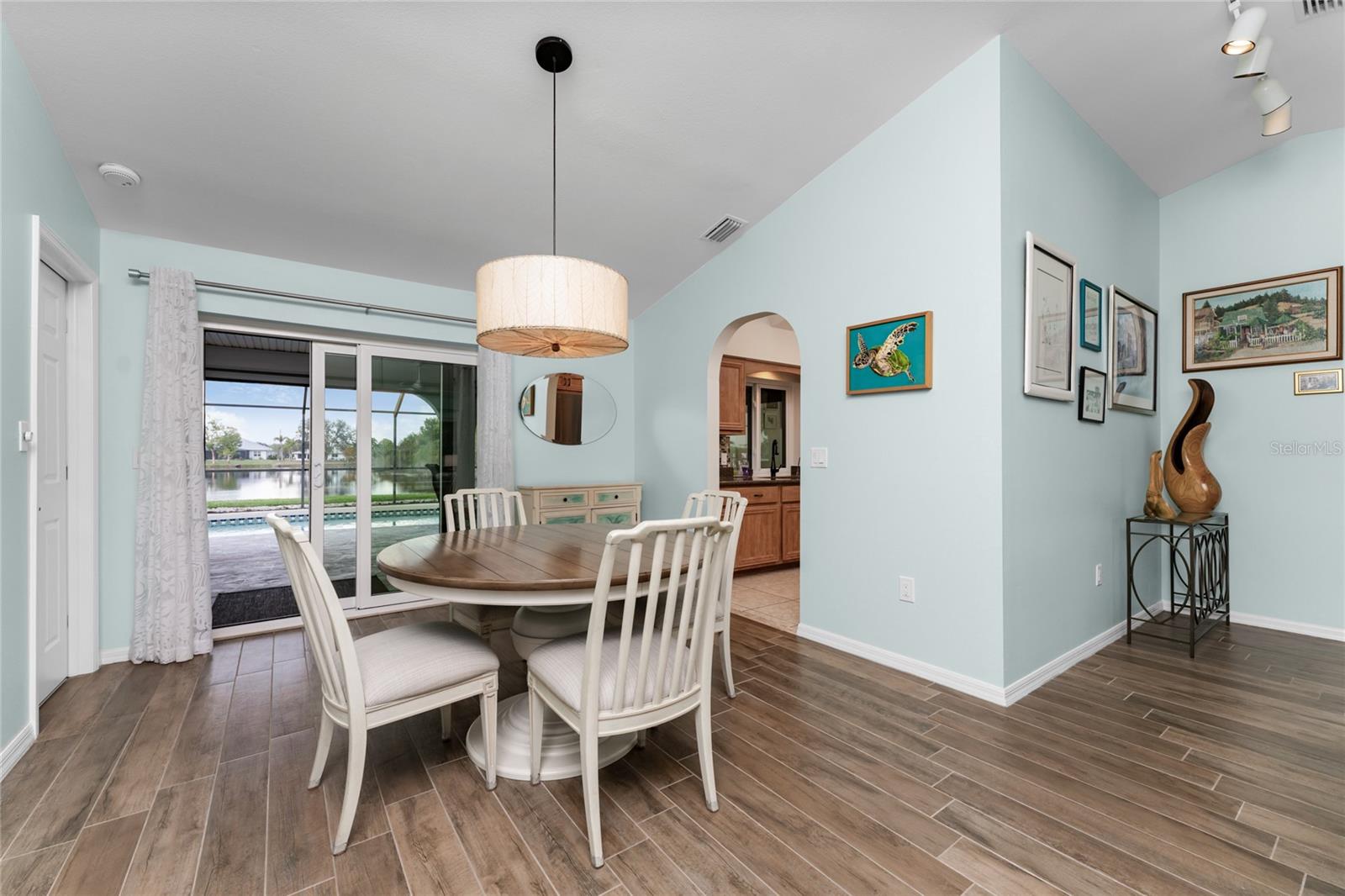 Dining Room w/ Pool Access