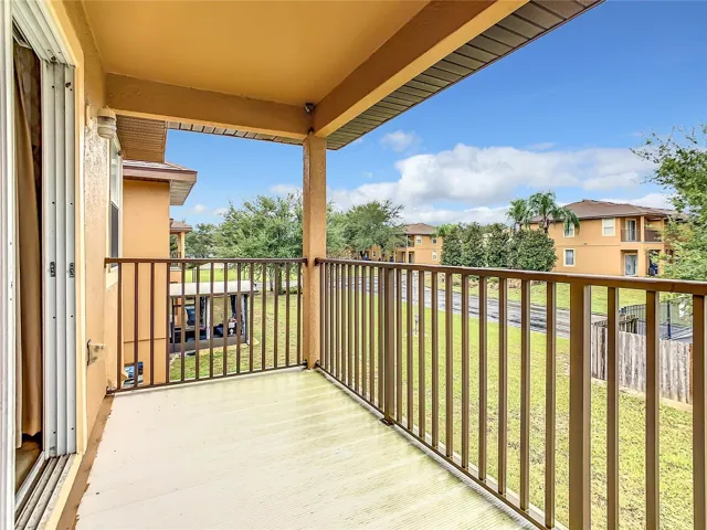 Master bedroom covered balcony
