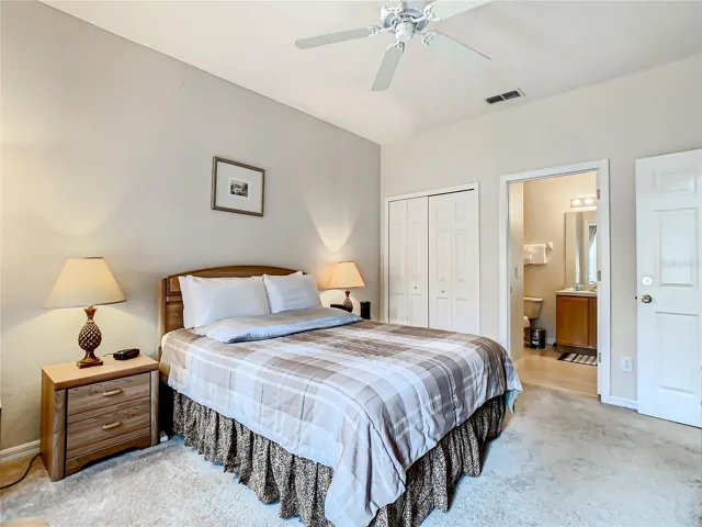 Lockoff unit with private entrance