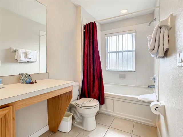 En-Suite master bathroom