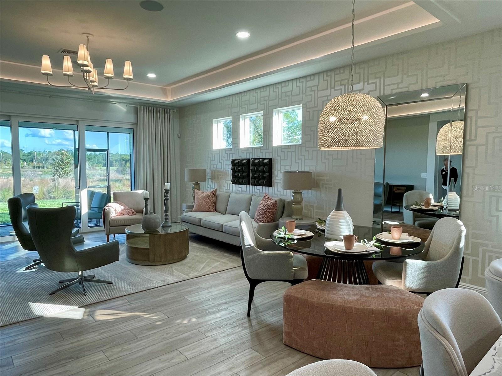 Large, Bright Great Room