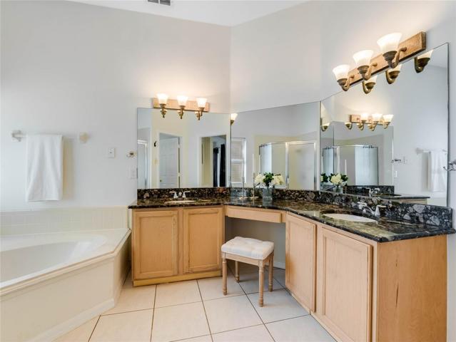 Owner's En-Suite