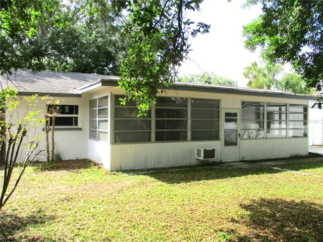 Ext Rear-GlassEncPorch