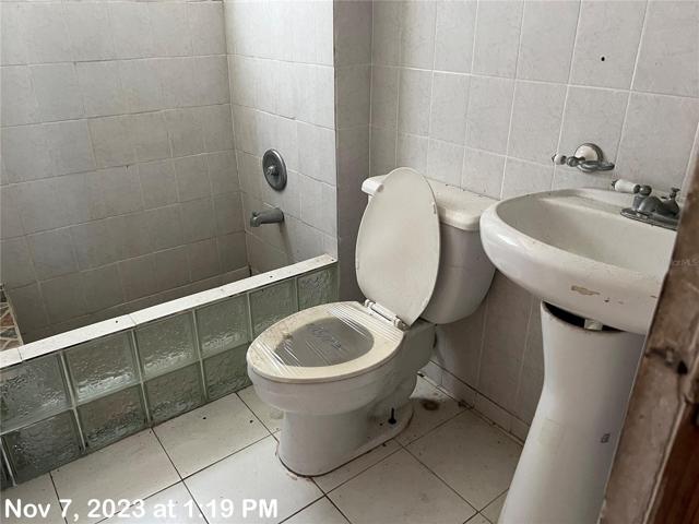 1170