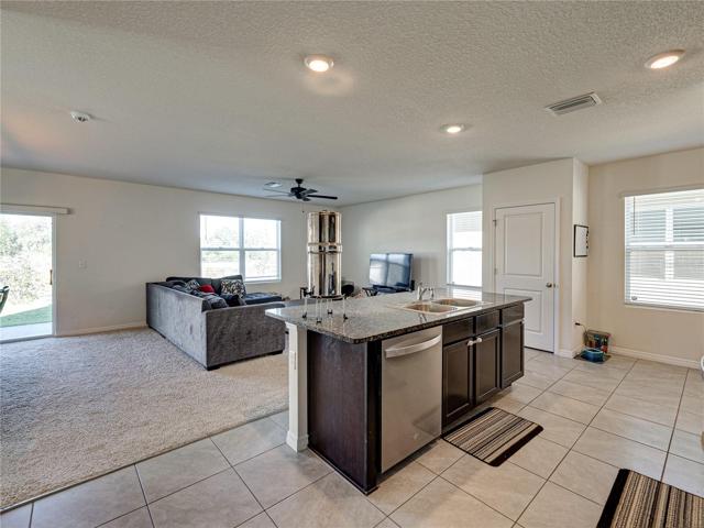 Kitchen/family room