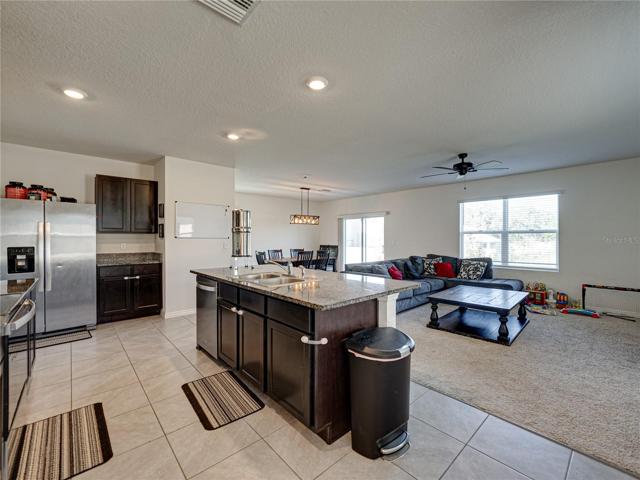 Kitchen/family room