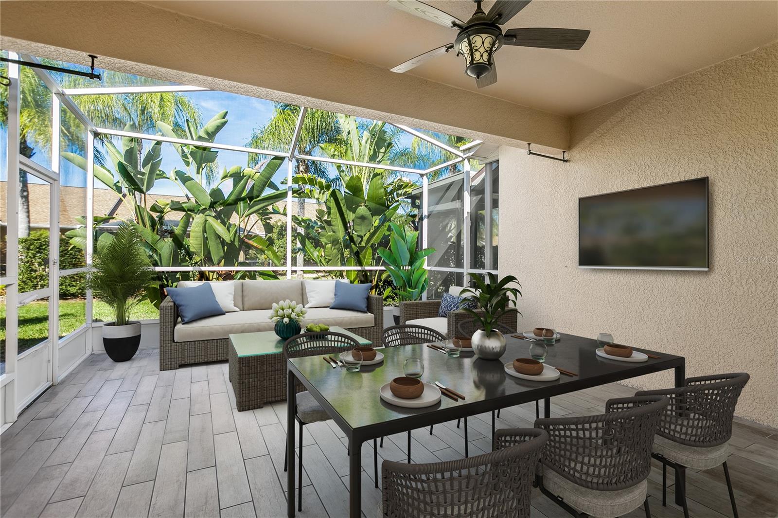 Screened in lanai for outdoor living