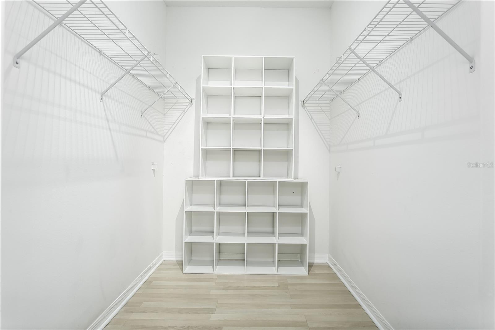 Walk in closet