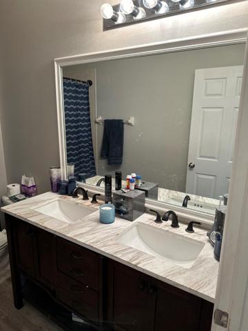 2nd Bathroom