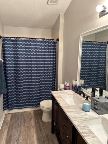 2nd Bathroom