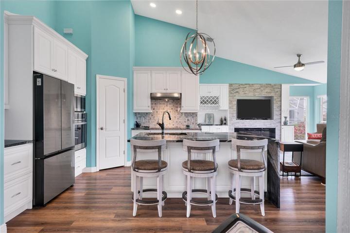 Kitchen Center Island/High Volume Ceilings