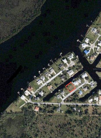Third lot in from the end of the cul-de-sac with exceptionally eEasy access to Hunter Creek.