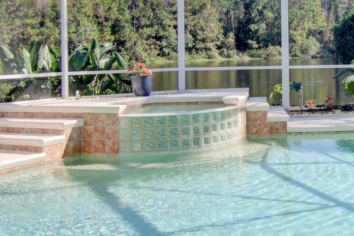 Pool waterfall