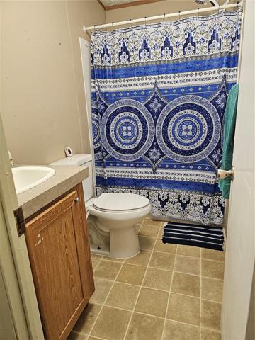 2nd Bathroom