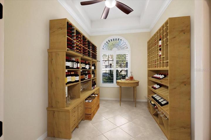 Bonus Room could make great 2nd office, playroom, den or craftroom