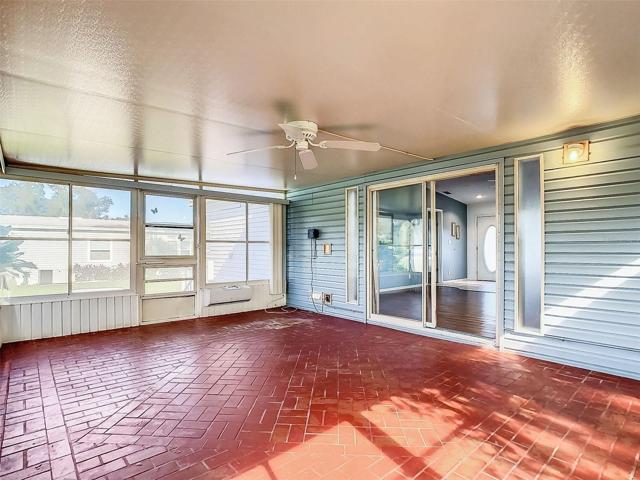 FLORIDA RM WITH AIR