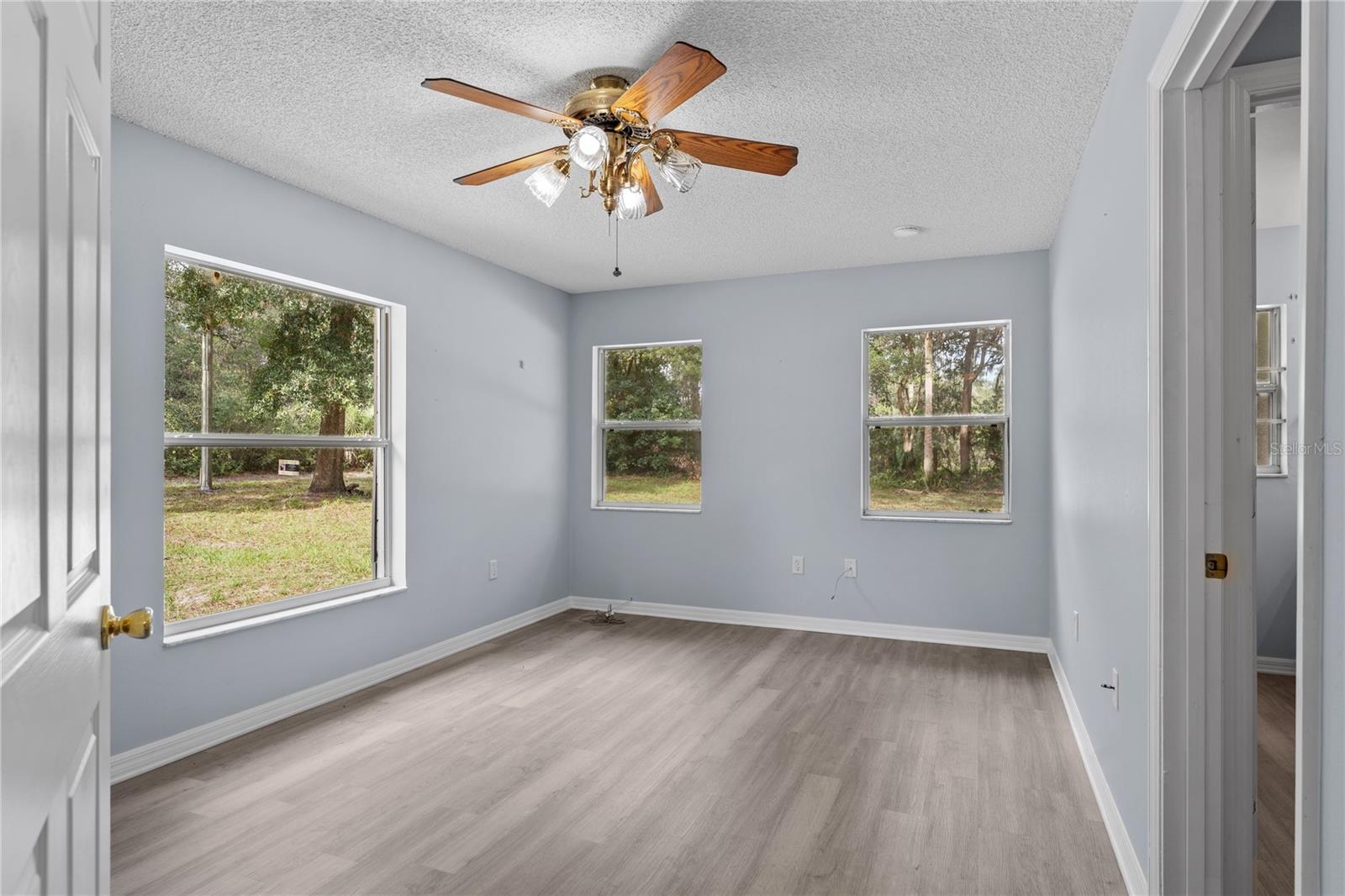 BEDROOM OR FAMILY RM