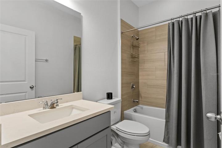 #rd full bathroom!