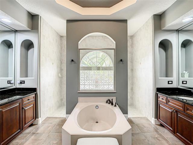 Elegant bath