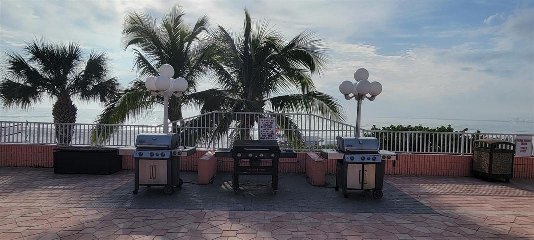 BBQ area for owners & visitors with beach view