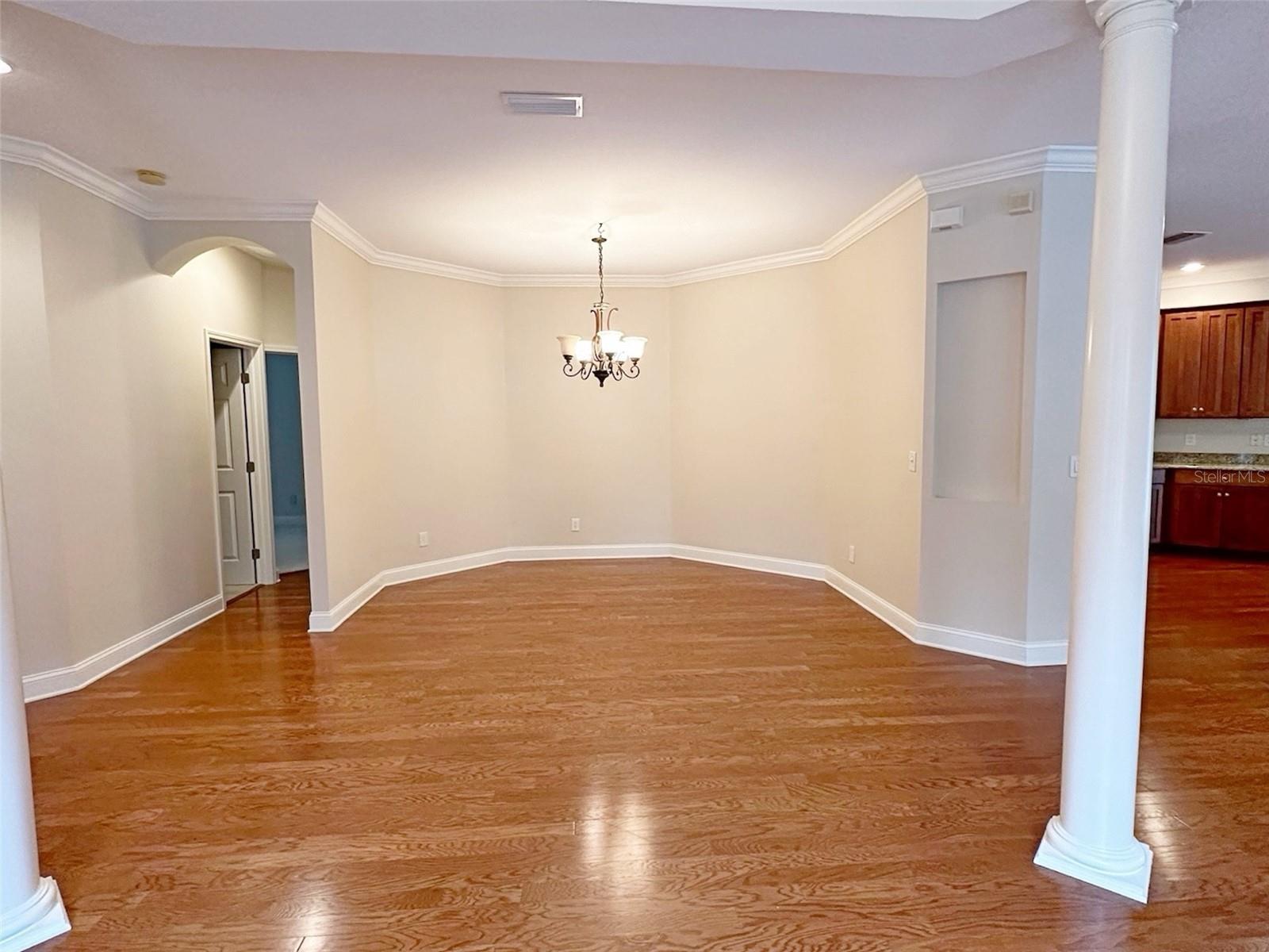 Formal Dining