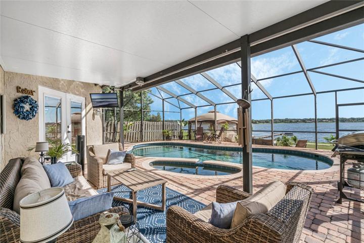Pool, Jacuzzi and a lake