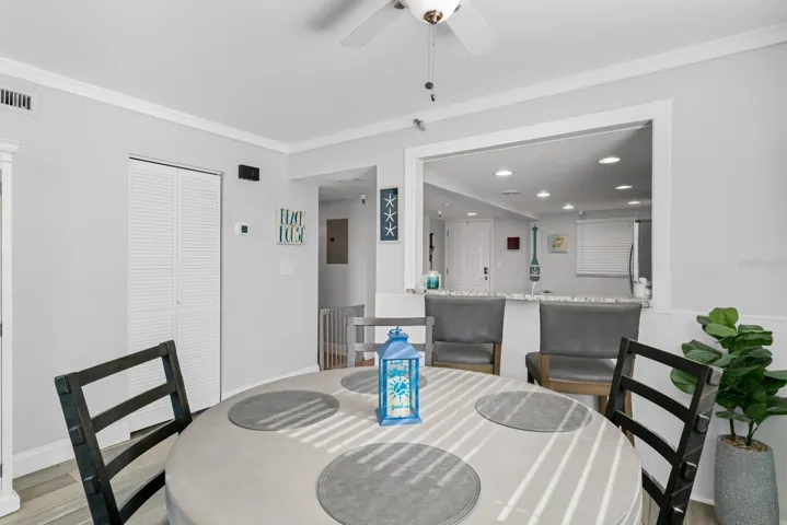 Dining area off the kitchen