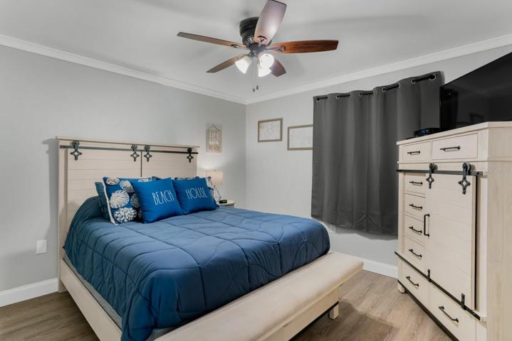 Guest bedroom