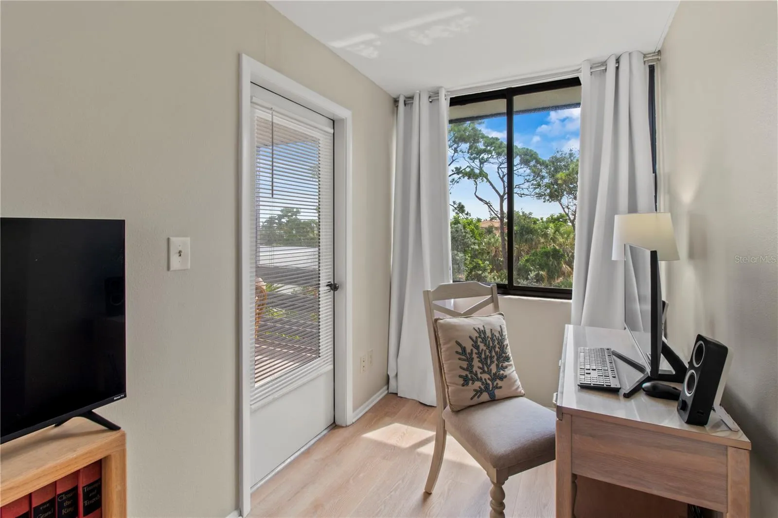 Longboat Key, Florida 34228, 2 Bedrooms Bedrooms, 0 ,2 BathroomsBathrooms,Residential Lease,For Rent,BAYPORT,0,T3488580