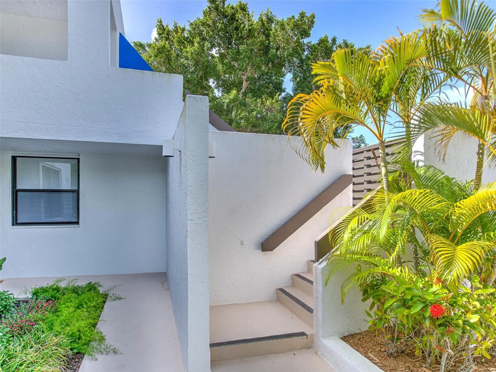 Longboat Key, Florida 34228, 2 Bedrooms Bedrooms, 0 ,2 BathroomsBathrooms,Residential Lease,For Rent,BAYPORT,0,T3488580