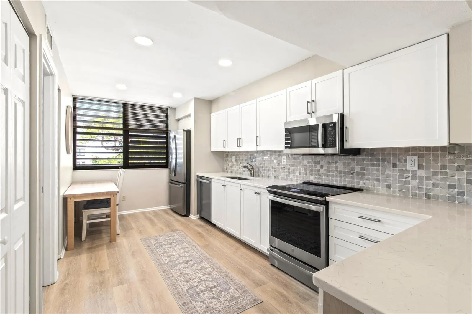 Longboat Key, Florida 34228, 2 Bedrooms Bedrooms, 0 ,2 BathroomsBathrooms,Residential Lease,For Rent,BAYPORT,0,T3488580