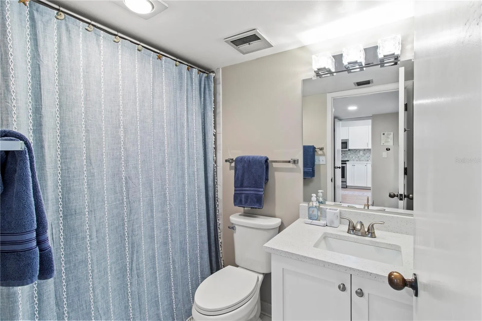 Longboat Key, Florida 34228, 2 Bedrooms Bedrooms, 0 ,2 BathroomsBathrooms,Residential Lease,For Rent,BAYPORT,0,T3488580