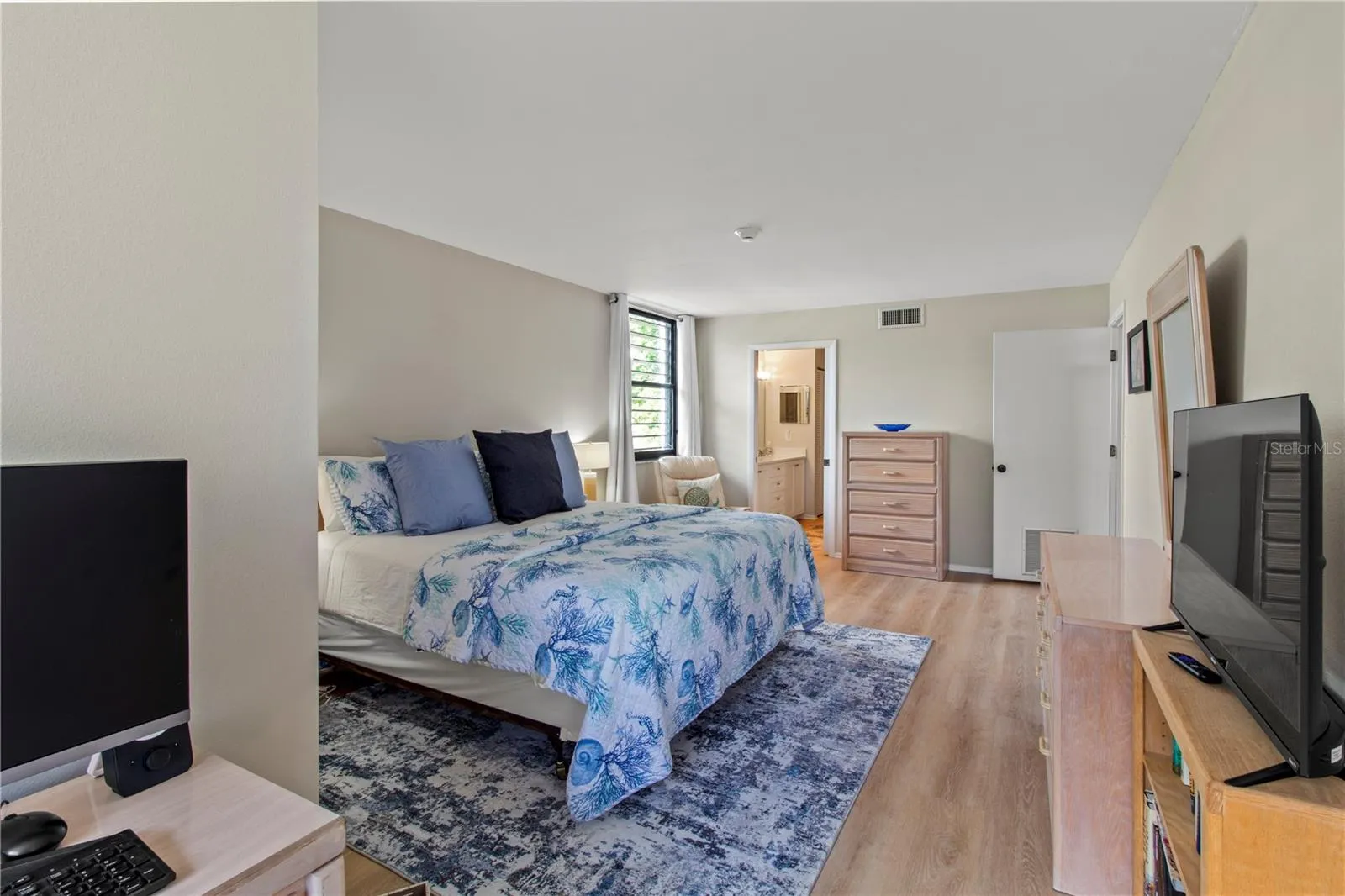 Longboat Key, Florida 34228, 2 Bedrooms Bedrooms, 0 ,2 BathroomsBathrooms,Residential Lease,For Rent,BAYPORT,0,T3488580