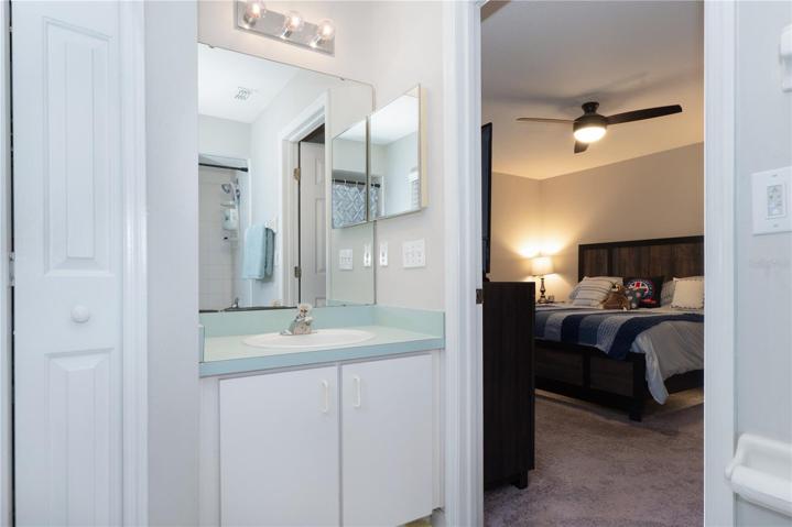 Master Ensuite Bath