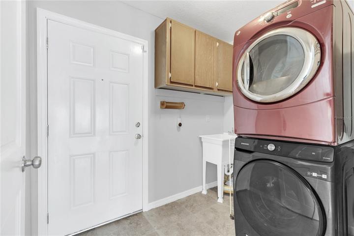 Indoor laundry room