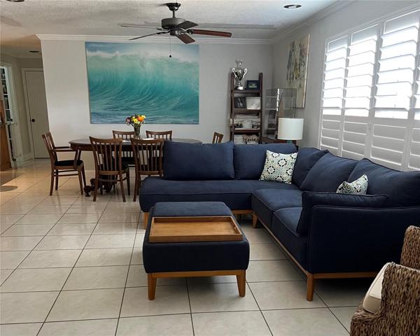 Open concept living, dining and kitchen area
