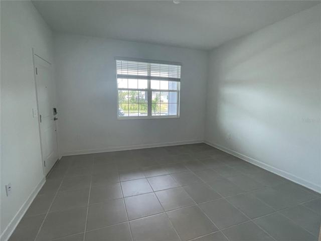 Living area in lockout or 5th bedroom/office