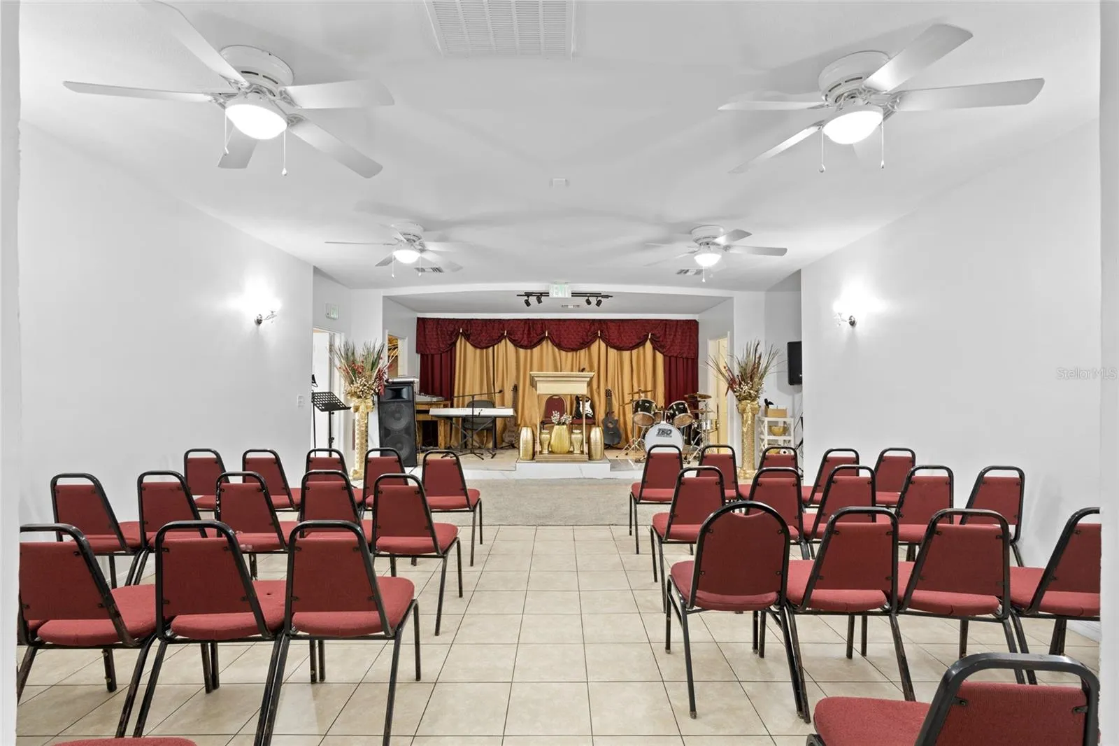 Deland, Florida 32724, 0 , 0 ,0,Commercial Sale,For Sale,BERESFORD,0,V4933464