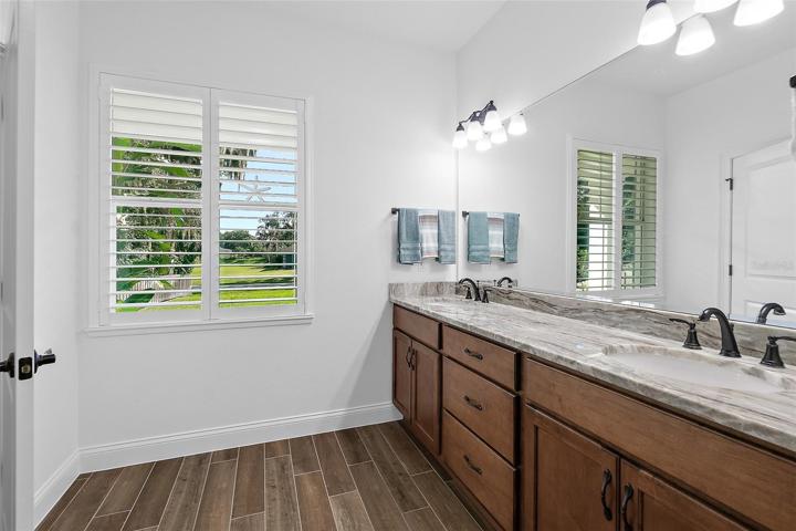 Master Bathroom w/Dual Sinks