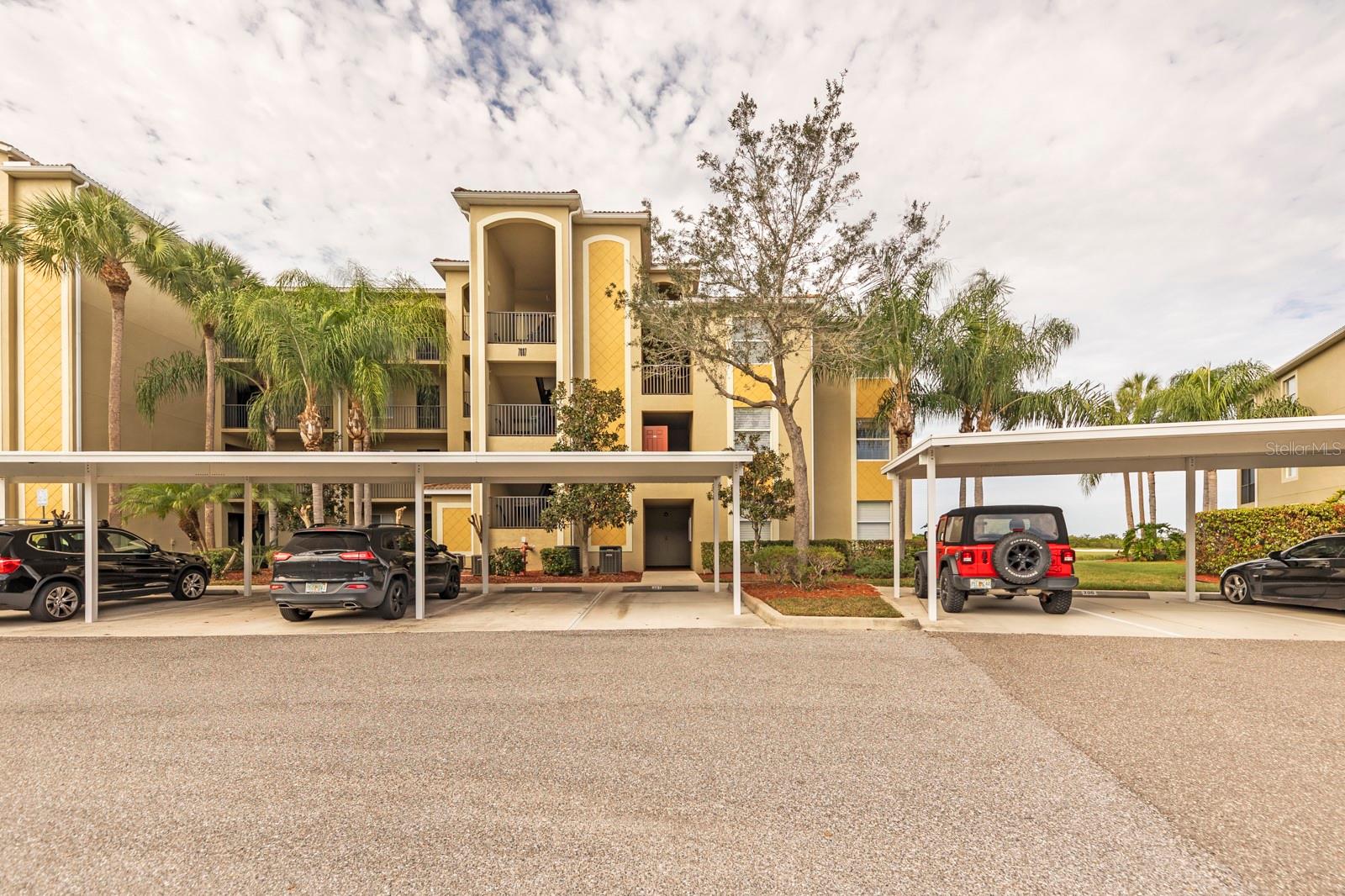 Bradenton, Florida 34212, 2 Bedrooms Bedrooms, 0 ,2 BathroomsBathrooms,Residential Lease,For Rent,GRAND ESTUARY,0,U8222522