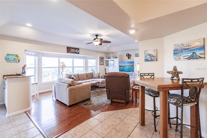 OPEN FLOOR PLAN