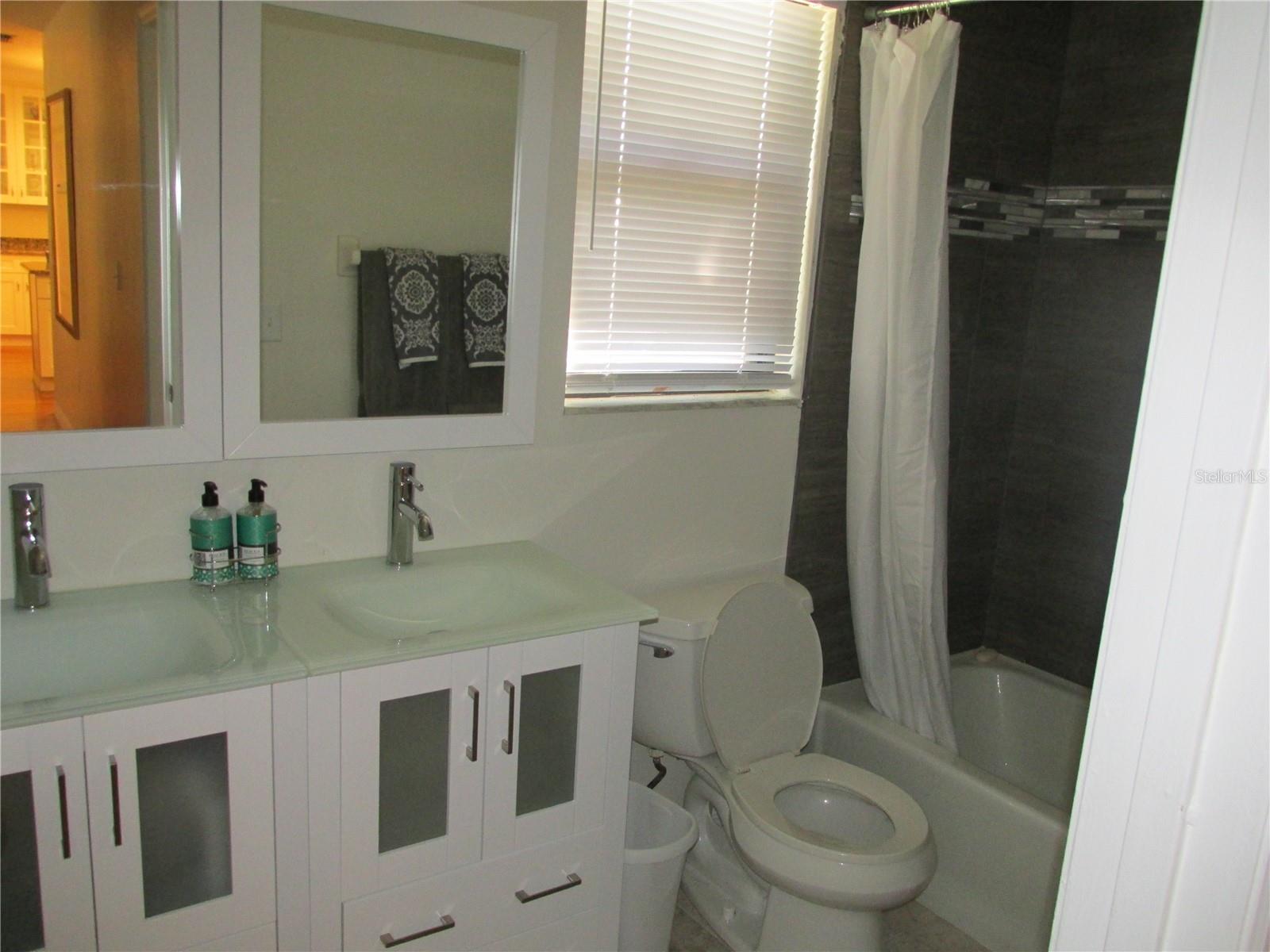 Englewood, Florida 34223, 3 Bedrooms Bedrooms, 0 ,2 BathroomsBathrooms,Residential Lease,For Rent,BELVIDERE,0,N6129746