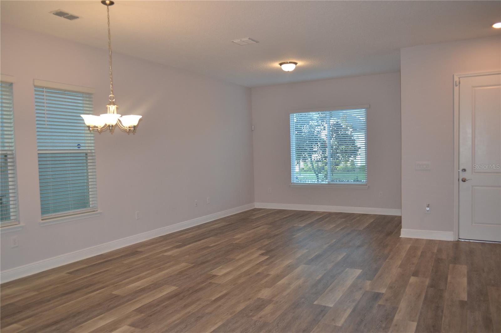 Living Room/Dining Room